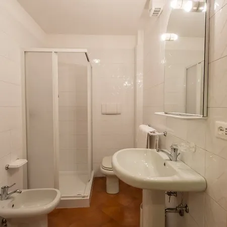 Stefenine Aparthotel 3*