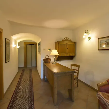 Stefenine Aparthotel 3*